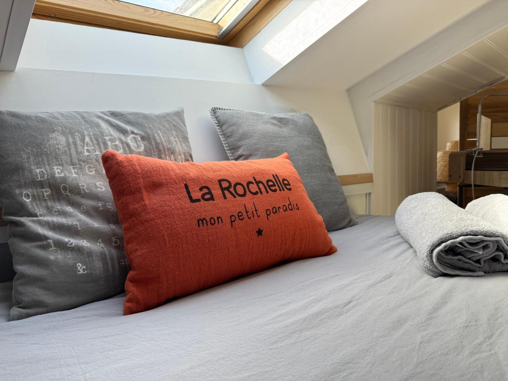 Ღ La Cabane Rochelaise • Vue Sur Le Vieux-Port La Rochelle (Charente-Maritime) Exterior foto